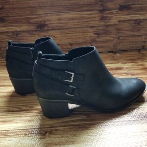 Rialto Black Ankle Boots with Buckle Booties Women's 9.5